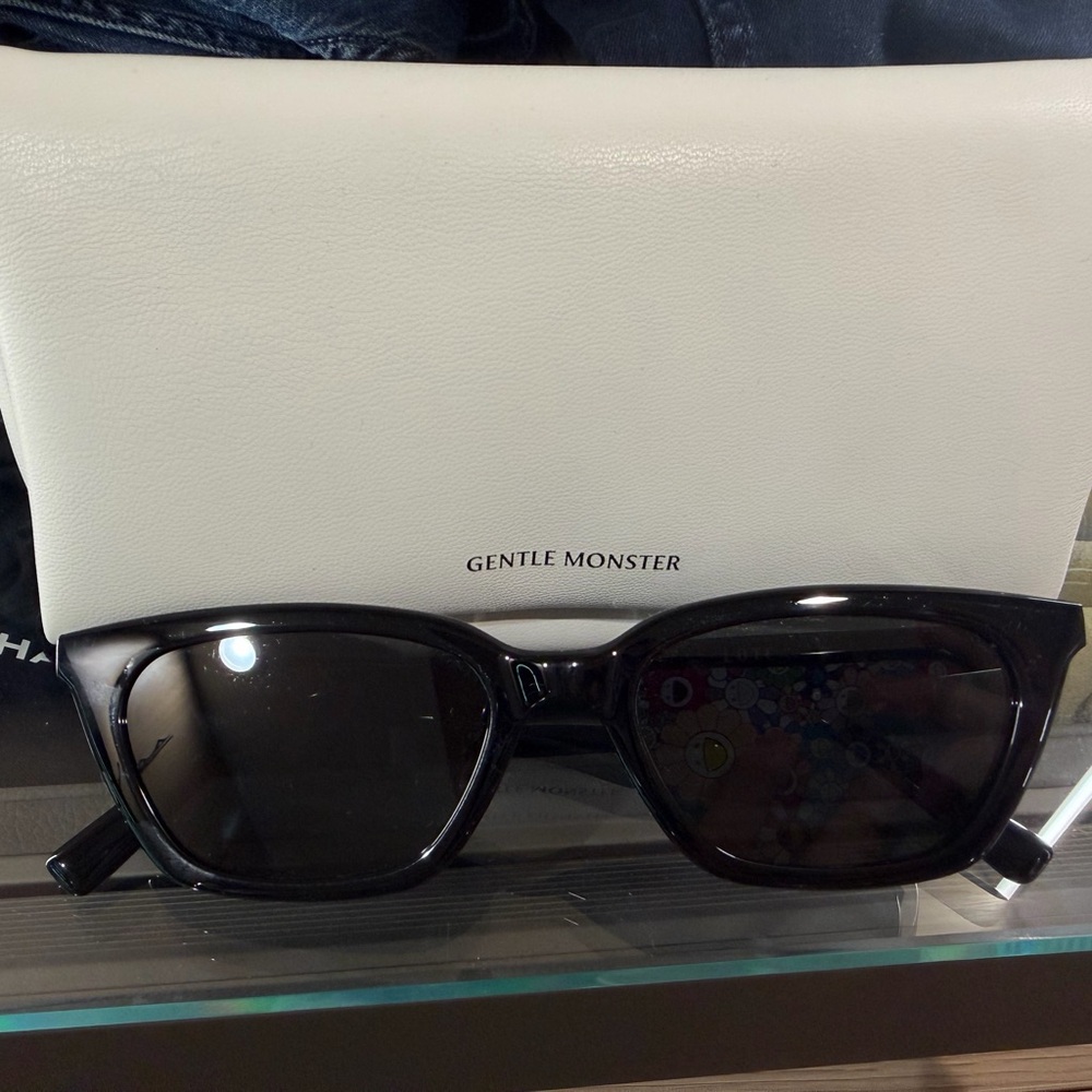GENTLE MONSTER Loti Sunglasses with Dark Smoke Lenses